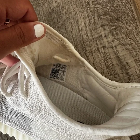 Adidas Yeezy boost sneakers men’s 7 - Picture 4 of 4